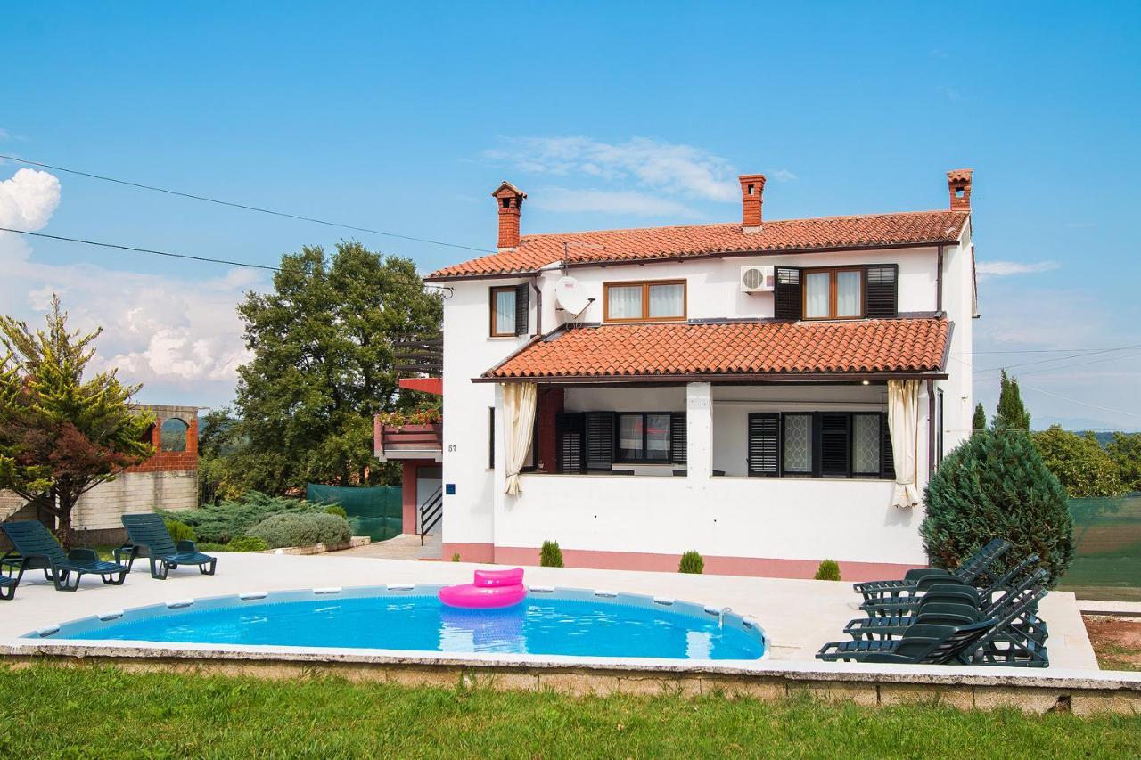Apartman Lara Šajini