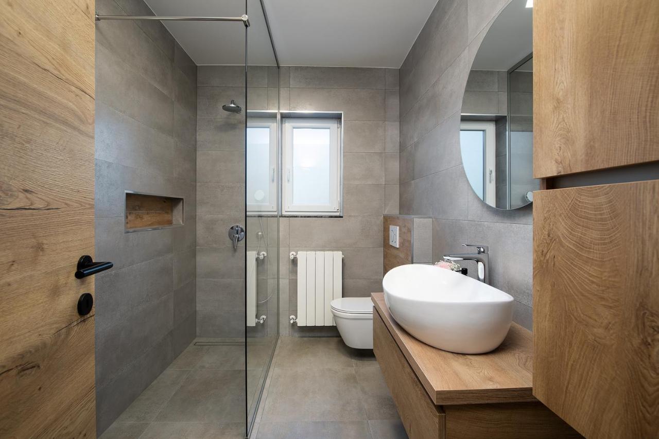 Apartment Lara Sajini
